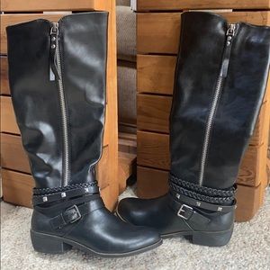 🔥Only worn once- High Black Boots